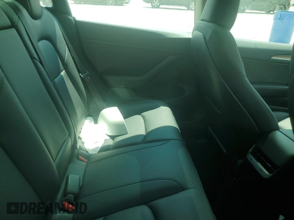 2023 Tesla Model 3 z VIN 5YJ3E1EA1PF608109, wystawiony jako Copart lot #72243744 z przebiegiem 10 165 mil mil oraz Szkoda całkowita • Salvage title. Historia ofert i sprzedaży dostępna na DreamBid. Obrazek 10.