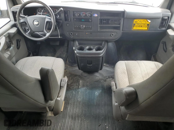 2012 Chevrolet Express Cargo z VIN 1GCSGAFX2C1141147, wystawiony jako Copart lot #54799115 z przebiegiem 286 137 mil mil oraz Czysty tytuł • Clean title. Historia ofert i sprzedaży dostępna na DreamBid. Obrazek 8.