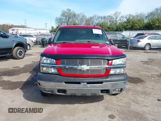 2003 Chevrolet Silverado 1500HD LS z VIN 1GCGK13U03F179543, wystawiony jako IAAI lot #42118862 z przebiegiem 118 128 mil mil oraz . Historia ofert i sprzedaży dostępna na DreamBid. Obrazek 12.