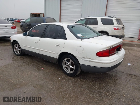 2004 Buick Regal GS with VIN 2G4WF521841200464, listed as a IAAI auction lot 41682655 with 186,695 mi miles. Bid and sale history available at carsss.com. Image 3.