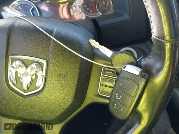 2016 Ram 1500 Sport z VIN 1C6RR7MT9GS151662, wystawiony jako IAAI lot #41824580 z przebiegiem 200 122 mil mil oraz . Historia ofert i sprzedaży dostępna na DreamBid. Obrazek 11.