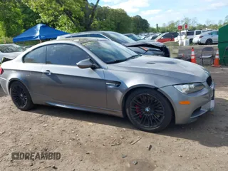 2010 BMW M3 z VIN WBSWD9C55AP362868, wystawiony jako IAAI lot #42265289 z przebiegiem 110 486 mil mil oraz . Historia ofert i sprzedaży dostępna na DreamBid. Obrazek 13.