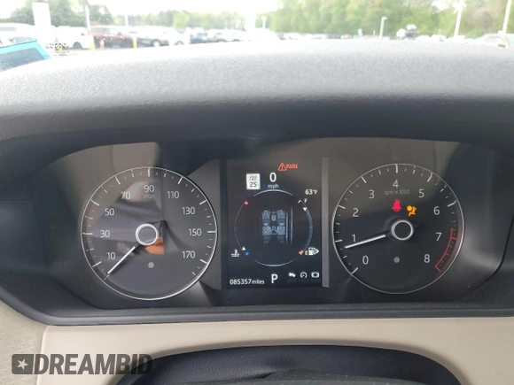 2018 Land Rover Range Rover Velar S z VIN SALYB2RXXJA726123, wystawiony jako Copart lot #55912895 z przebiegiem 85 357 mil mil oraz Czysty tytuł • Clean title. Historia ofert i sprzedaży dostępna na DreamBid. Obrazek 9.