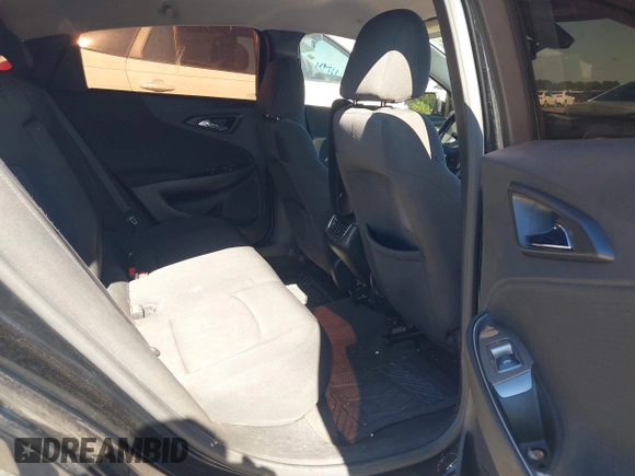 2018 Chevrolet Malibu LT with VIN 1G1ZD5ST2JF135052, listed as a IAAI auction lot 42088820 with 114,547 mi miles. Bid and sale history available at carsss.com. Image 8.