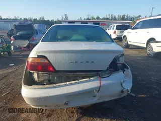 2000 Acura TL with VIN 19UUA5667YA045600, listed as a IAAI auction lot 41925306 with 188,185 mi miles. Bid and sale history available at carsss.com. Image 17.