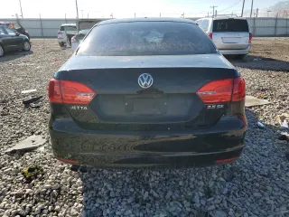 2012 Volkswagen Jetta SE z VIN 3VWDP7AJXCM325248, wystawiony jako Copart lot #49160574 z przebiegiem 77 764 mil mil oraz Szkody całkowita. Historia ofert i sprzedaży dostępna na DreamBid. Obrazek 6.