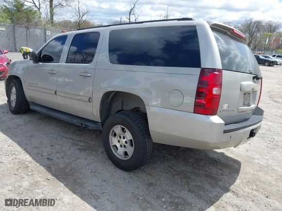 2007 Chevrolet Suburban LT with VIN 1GNFK16357J168000, listed as a IAAI auction lot 42049062 with 188,746 mi miles. Bid and sale history available at carsss.com. Image 3.
