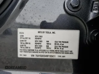 2024 Tesla Model Y z VIN 7SAYGDED4RF103411, wystawiony jako Copart lot #59982815 z przebiegiem 17 601 mil mil oraz Szkoda całkowita • Salvage title. Historia ofert i sprzedaży dostępna na DreamBid. Obrazek 12.