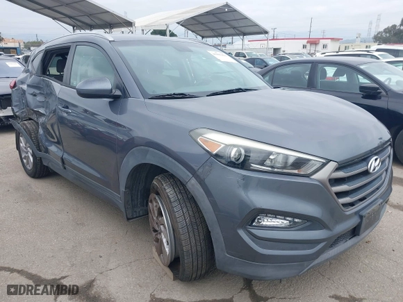 2016 Hyundai Tucson SE with VIN KM8J33A44GU176739, listed as a IAAI auction lot 41901421 with 85,377 mi miles. Bid and sale history available at carsss.com. Image 1.
