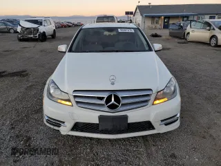 2012 Mercedes-Benz C 250 Sport с VIN WDDGF4HB2CR230848, выставлен на аукционе Copart как лот 83357474 с пробегом Не указан миль и Списание • Salvage title. История ставок и продаж доступна на DreamBid. Изображение 5.