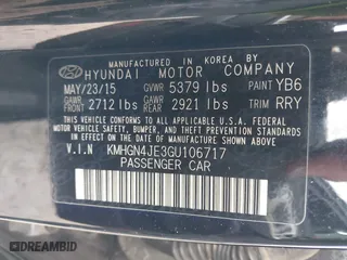 2016 Hyundai Genesis 3.8L with VIN KMHGN4JE3GU106717, listed as a IAAI auction lot 40319357 with 207,077 mi miles. Bid and sale history available at carsss.com. Image 9.
