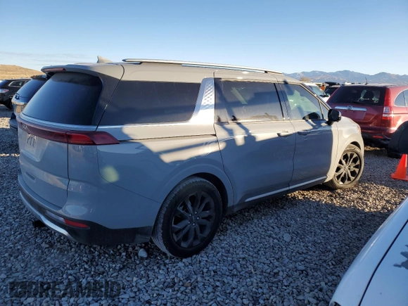 2024 Kia Carnival SX Prestige with VIN KNDNE5H34R6420082, listed as a Copart auction lot 81192214 with 7,736 mi miles and Salvage Title. Bid and sale history available at carsss.com. Image 3.