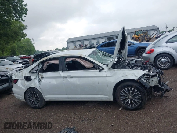 2021 Volkswagen Jetta S with VIN 3VWC57BU3MM011954, listed as a IAAI auction lot 42518577 with 40,605 mi miles and . Bid and sale history available at DreamBid. Image 14.