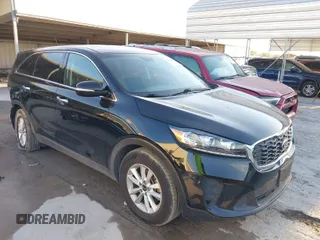 2019 Kia Sorento LX V6 with VIN 5XYPG4A56KG547136, listed as a IAAI auction lot 40966345 with 72,773 mi miles. Bid and sale history available at carsss.com. Image 1.