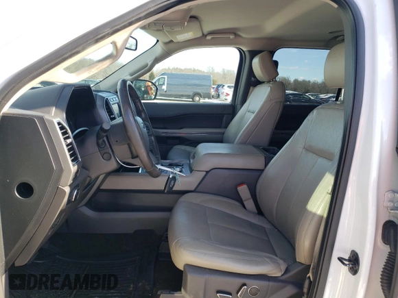 2018 Ford Expedition XLT with VIN 1FMJU1JTXJEA48032, listed as a Copart auction lot 41495425 with Not provided miles and Salvage title. Bid and sale history available at DreamBid. Image 7.