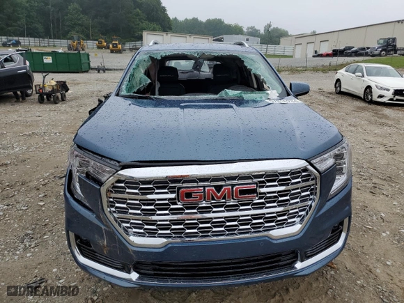2024 GMC Terrain Denali with VIN 3GKALXEGXRL294070, listed as a Copart auction lot 57816284 with 216 mi miles and Salvage Title. Bid and sale history available at carsss.com. Image 5.