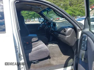2000 Dodge Dakota Sport z VIN 1B7GG2AN2YS636449, wystawiony jako IAAI lot #42154548 z przebiegiem 186 126 mil mil oraz . Historia ofert i sprzedaży dostępna na DreamBid. Obrazek 5.