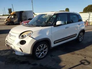 2014 FIAT 500L Trekking with VIN ZFBCFADH6EZ020390, listed as a Copart auction lot 48340845 with 51,621 mi miles and Salvage Title. Bid and sale history available at DreamBid. Image 1.
