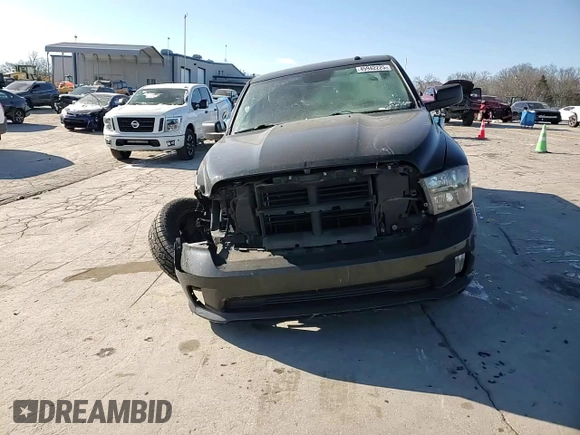 2018 Ram 1500 Express z VIN 3C6RR7KG7JG235452, wystawiony jako Copart lot #45942225 z przebiegiem 85 719 mil mil oraz Szkoda całkowita • Salvage title. Historia ofert i sprzedaży dostępna na DreamBid. Obrazek 14.