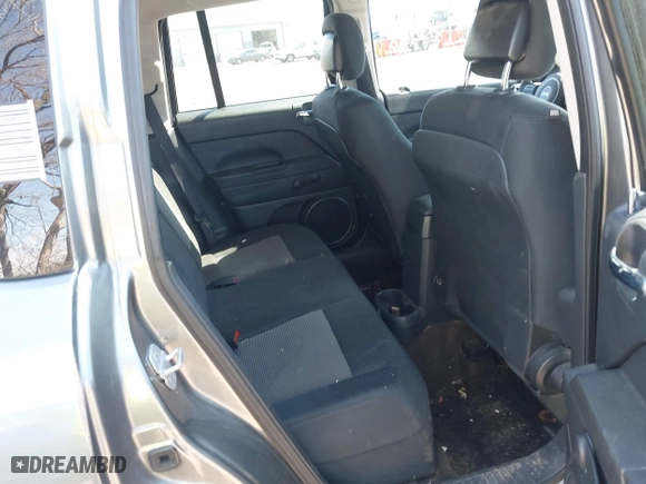 2014 Jeep Compass Sport with VIN 1C4NJCBA9ED536231, listed as a IAAI auction lot 41787288 with 173,252 mi miles. Bid and sale history available at carsss.com. Image 8.