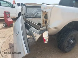 2015 Ram 2500 Tradesman с VIN 3C6UR5CL6FG513999, выставлен на аукционе IAAI как лот 42259171 с пробегом 265 657 миль миль и . История ставок и продаж доступна на DreamBid. Изображение 18.
