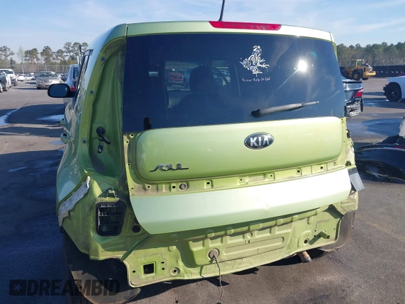 2015 Kia Soul with VIN KNDJN2A25F7807888, listed as a IAAI auction lot 41801637 with 211,511 mi miles. Bid and sale history available at carsss.com. Image 6.