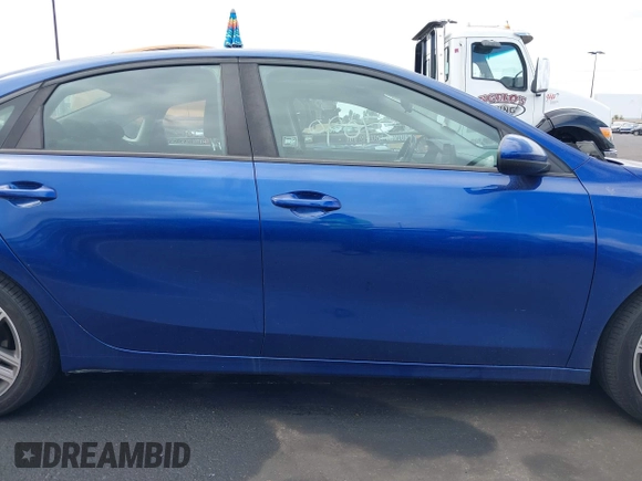 2019 Kia Forte S with VIN 3KPF34AD2KE017208, listed as a IAAI auction lot 42127090 with 83,466 mi miles and . Bid and sale history available at carsss.com. Image 14.