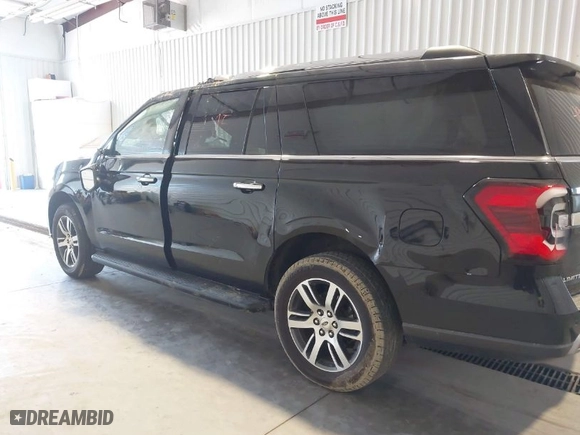 2024 Ford Expedition Max Limited with VIN 1FMJK2A87REA36181, listed as a IAAI auction lot 41947988 with 51,864 mi miles. Bid and sale history available at carsss.com. Image 15.