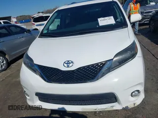 2015 Toyota Sienna SE with VIN 5TDXK3DC4FS658148, listed as a IAAI auction lot 41601341 with 110,329 mi miles. Bid and sale history available at carsss.com. Image 12.