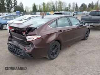 2019 Ford Fusion SE with VIN 3FA6P0HD0KR136232, listed as a IAAI auction lot 42015102 with 66,472 mi miles. Bid and sale history available at carsss.com. Image 4.