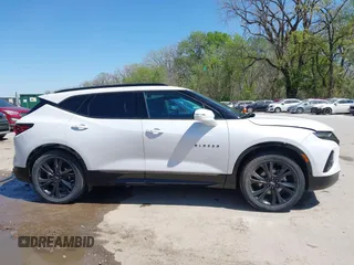 2021 Chevrolet Blazer RS z VIN 3GNKBKRS1MS584224, wystawiony jako IAAI lot #42022148 z przebiegiem 41 295 mil mil oraz . Historia ofert i sprzedaży dostępna na DreamBid. Obrazek 14.