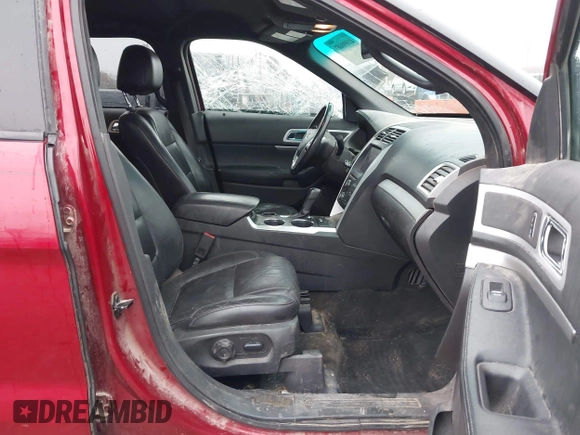 2013 Ford Explorer XLT with VIN 1FM5K7D94DGB68900, listed as a IAAI auction lot 41090687 with 219,170 mi miles and . Bid and sale history available at carsss.com. Image 5.