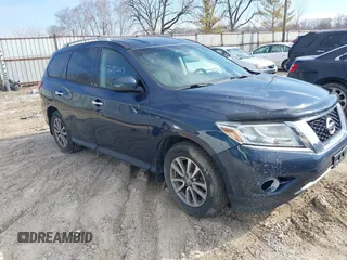 2014 Nissan Pathfinder Platinum with VIN 5N1AR2MM8EC685563, listed as a IAAI auction lot 41709443 with 139,155 mi miles and . Bid and sale history available at carsss.com. Image 1.