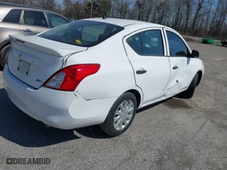 2014 Nissan Versa SV with VIN 3N1CN7AP7EL819927, listed as a IAAI auction lot 41714312 with 1 mi miles. Bid and sale history available at carsss.com. Image 4.