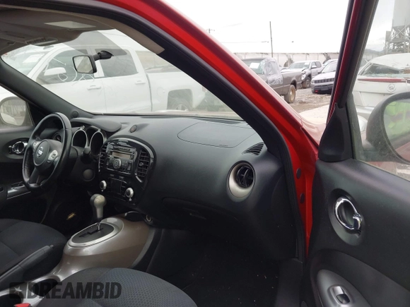 2011 Nissan Juke SL with VIN JN8AF5MR4BT011405, listed as a IAAI auction lot 41989679 with 133,664 mi miles. Bid and sale history available at carsss.com. Image 5.