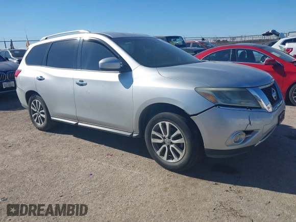 2013 Nissan Pathfinder SV with VIN 5N1AR2MM3DC684884, listed as a IAAI auction lot 41358063 with 151,959 mi miles. Bid and sale history available at carsss.com. Image 1.