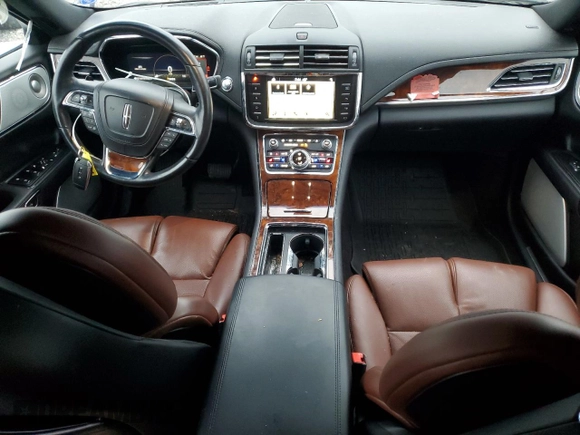2017 Lincoln Continental Reserve с VIN 1LN6L9NC9H5607677, выставлен на аукционе Copart как лот 80748554 с пробегом 65 073 миль миль и Списание • Salvage title. История ставок и продаж доступна на DreamBid. Изображение 8.