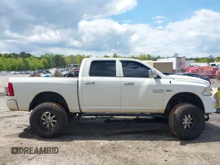 2016 Ram 1500 Express z VIN 3C6RR7KT2GG296147, wystawiony jako IAAI lot #42018683 z przebiegiem 175 105 mil mil oraz . Historia ofert i sprzedaży dostępna na DreamBid. Obrazek 13.