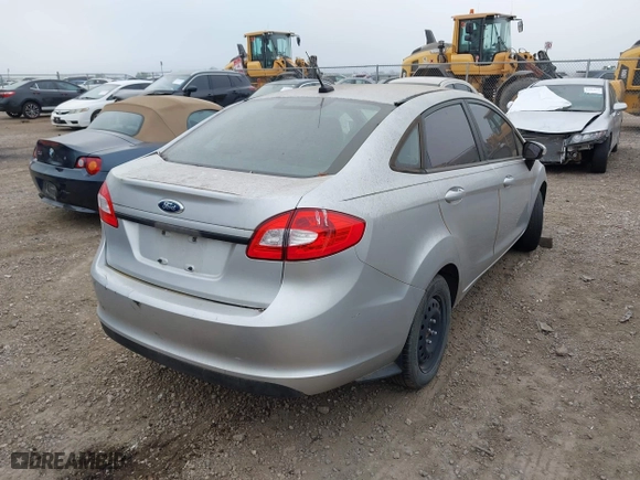 2013 Ford Fiesta SE with VIN 3FADP4BJXDM220183, listed as a IAAI auction lot 42026592 with 153,396 mi miles. Bid and sale history available at carsss.com. Image 4.