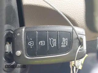 2018 Hyundai Elantra z VIN KMHH35LE6JU018653, wystawiony jako IAAI lot #42619829 z przebiegiem 58 726 mil mil oraz . Historia ofert i sprzedaży dostępna na DreamBid. Obrazek 11.