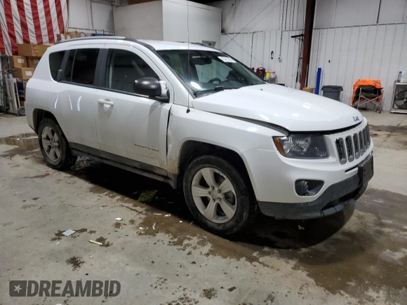 2016 Jeep Compass Sport z VIN 1C4NJDBB7GD635924, wystawiony jako Copart lot #43781395 z przebiegiem 118 097 mil mil oraz Szkoda całkowita • Salvage title. Historia ofert i sprzedaży dostępna na DreamBid. Obrazek 4.