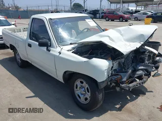 1992 Toyota Pickup с VIN JT4RN81A0N0090921, выставлен на аукционе IAAI как лот 42465321 с пробегом 166 211 миль миль и . История ставок и продаж доступна на DreamBid. Изображение 1.