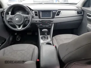 2019 Kia Niro LX with VIN KNDCB3LC2K5304600, listed as a Copart auction lot 45346985 with 143,091 mi miles and Clean Title. Bid and sale history available at carsss.com. Image 8.