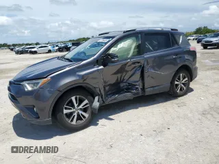 2018 Toyota RAV4 XLE with VIN JTMWFREV3JJ166638, listed as a Copart auction lot 62706485 with 91,214 mi miles and Salvage title. Bid and sale history available at DreamBid. Image 1.