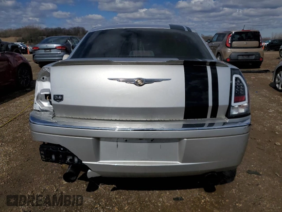 2006 Chrysler 300 C with VIN 2C3KA63H26H198177, listed as a Copart auction lot 48329365 with 197,464 mi miles and Salvage Title. Bid and sale history available at carsss.com. Image 6.