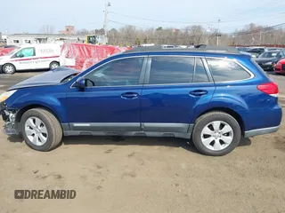 2010 Subaru Outback Premium All-Weather Anniversary z VIN 4S4BRBGC9A1355427, wystawiony jako IAAI lot #41912307 z przebiegiem 122 324 mil mil oraz . Historia ofert i sprzedaży dostępna na DreamBid. Obrazek 14.