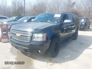 2013 Chevrolet Suburban LT с VIN 1GNSCJE06DR244789, выставлен на аукционе IAAI как лот 41568978 с пробегом 224 374 миль миль и . История ставок и продаж доступна на DreamBid. Изображение 17.