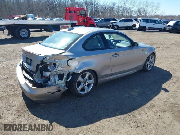 2009 BMW 1 Series 135i with VIN WBAUC73539VK80177, listed as a IAAI auction lot 41752615 with 78,993 mi miles and . Bid and sale history available at carsss.com. Image 4.