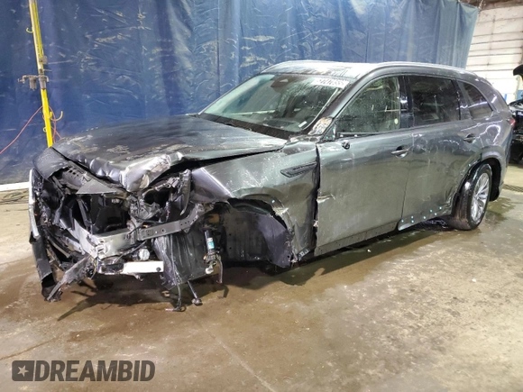 2024 Mazda CX-90 Preferred Plus z VIN JM3KKCHD5R1150177, wystawiony jako Copart lot #52747855 z przebiegiem 35 995 mil mil oraz Nie do naprawy. Historia ofert i sprzedaży dostępna na DreamBid. Obrazek 1.