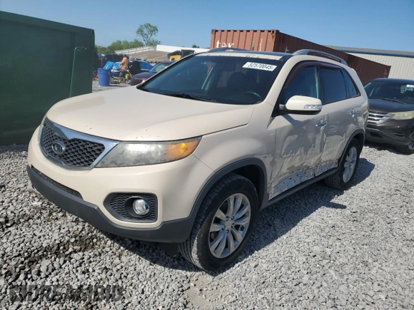 2011 Kia Sorento EX with VIN 5XYKU4A29BG116105, listed as a Copart auction lot 52570045 with 268,549 mi miles and Salvage Title. Bid and sale history available at carsss.com. Image 1.